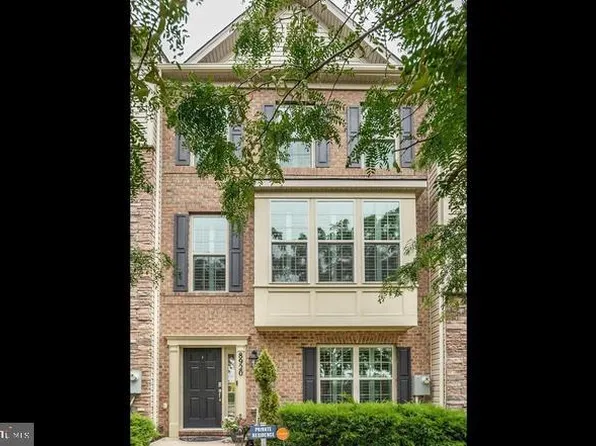 8920 Tower Pl, Lanham, MD 20706
