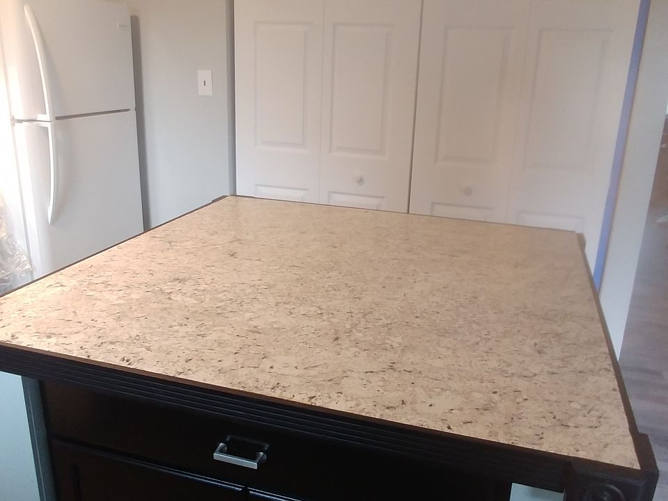 kitchen island/laundry