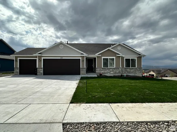 437 N 800 E, Hyde Park, UT 84318