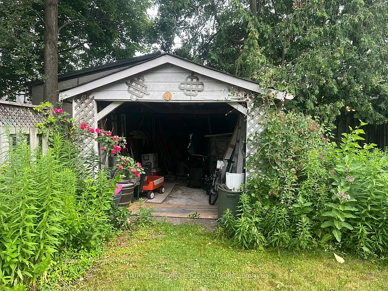 15 Westbrook Ave — Photo 20