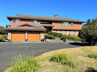 465 Sand Dune Ave SW, Ocean Shores, WA 98569
