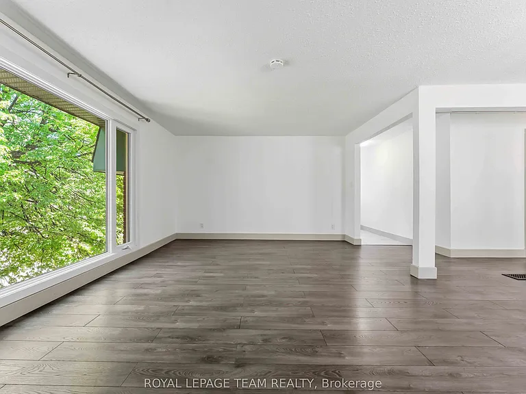 204 Donald St #2 — Photo 6