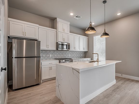 2nd image of 11337 N Blackwelder Ave #2B