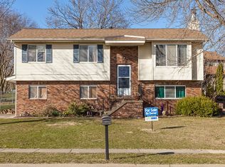 1102 Apple Ct, Iowa City, IA 52240