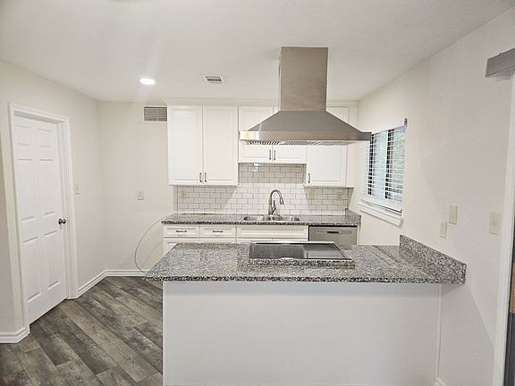 5th image of 6908 Sunflower Cir N