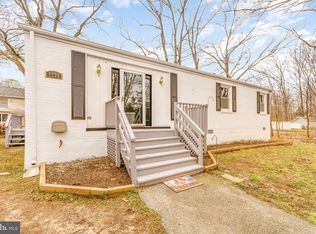 1139 Steamboat Rd, Shady Side, MD 20764