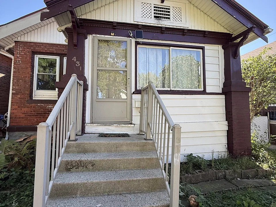 431 Grove Ave