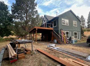 222 Circle Dr, Underwood, WA 98651