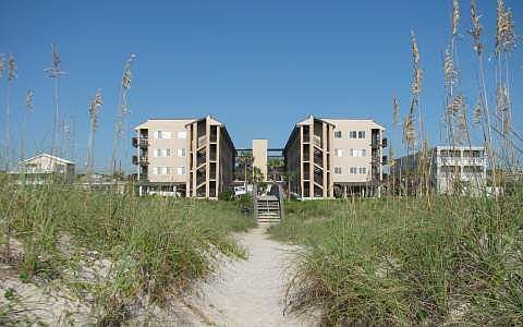 1st image of 3056 S Fletcher Ave APT 111