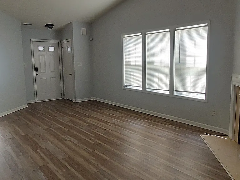 13112 Planters Row Dr — Photo 5
