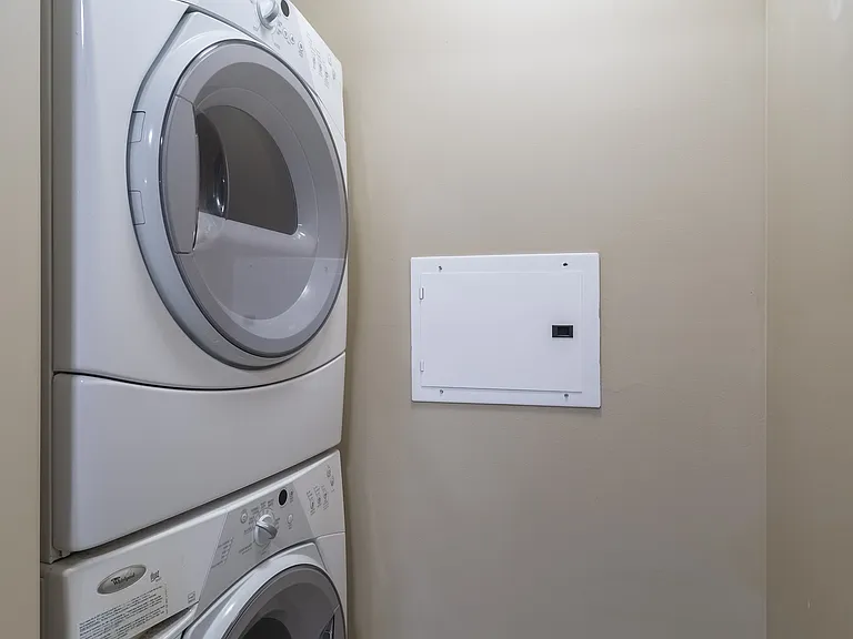 In-unit washer and dryer at Square 131 12-Plex.