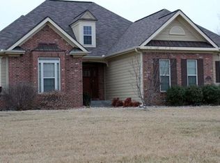 703 Shadow Hill Dr, Clinton, MO 64735