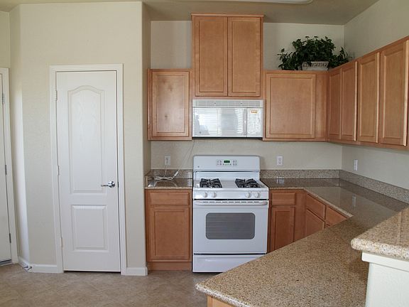 5th image of 5416 Tares Cir