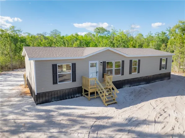 207 Johnny B St, Hoboken, GA 31542