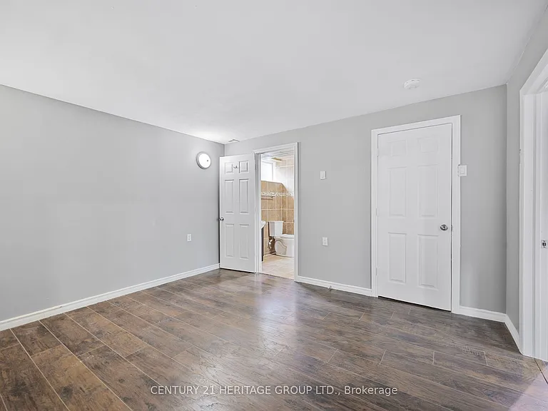 51 Burbank Cir #BASEMENT — Photo 13