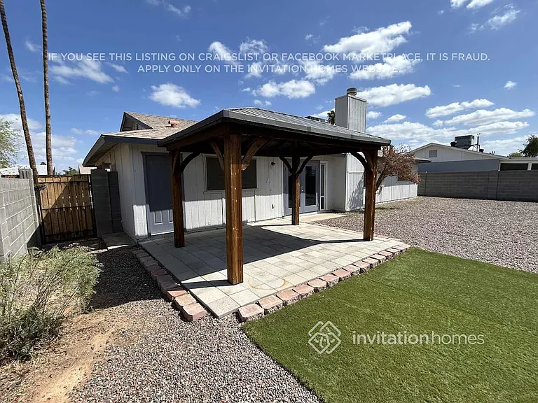 5433 W Altadena Ave — Photo 15
