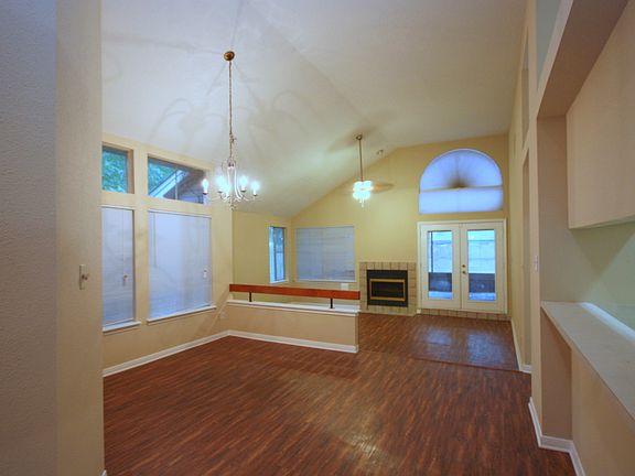 2nd image of 15863 Meadow Village Dr