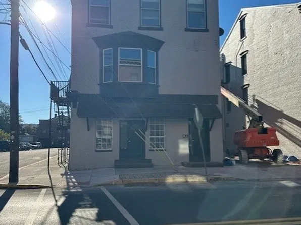 113 Market St #8-3B, Newport, PA 17074