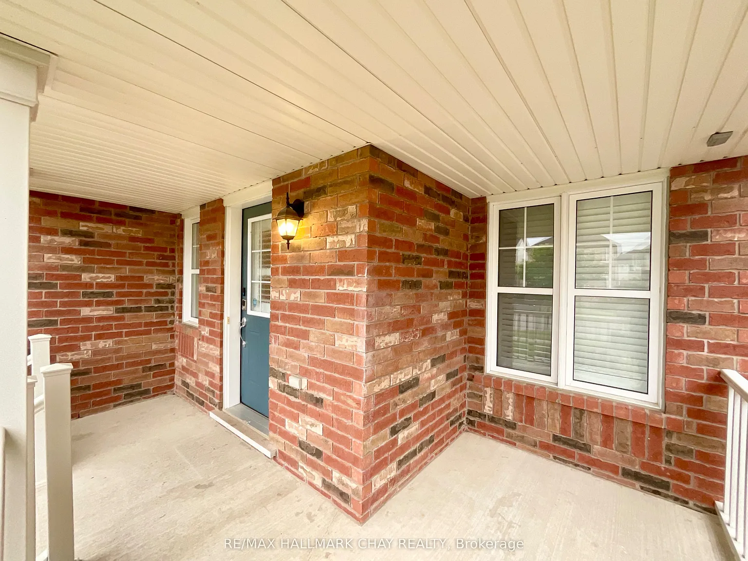 3 bed, $3,000 — Photo 2