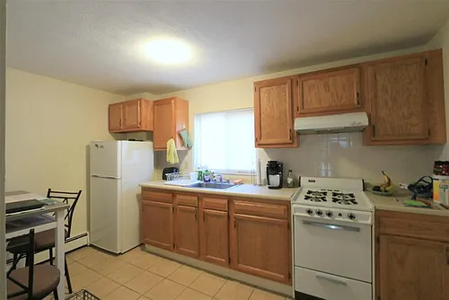 128 Pine St Photo 1