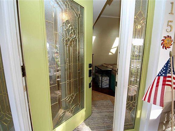 4th image of 15 Meadow Pl