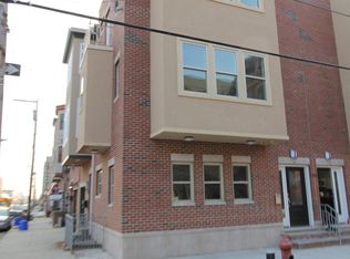 910 S 20th St #A, Philadelphia, PA 19146