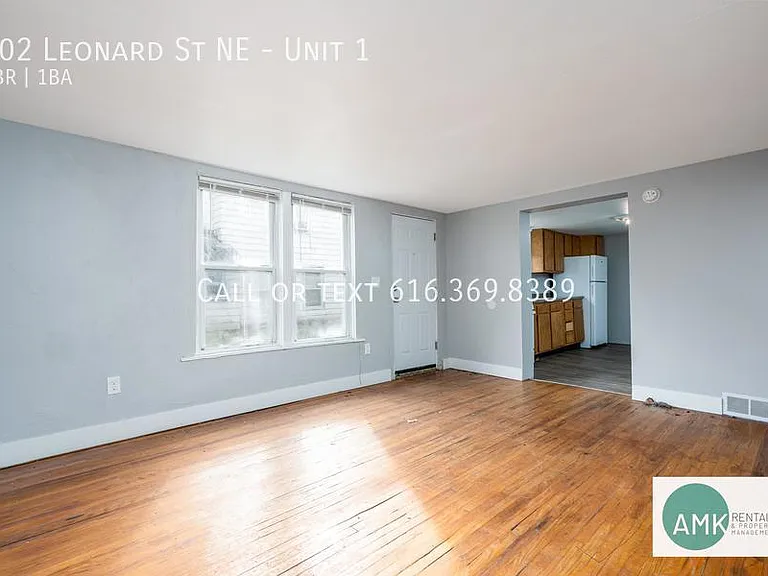 202 Leonard St NE #1 — Photo 3