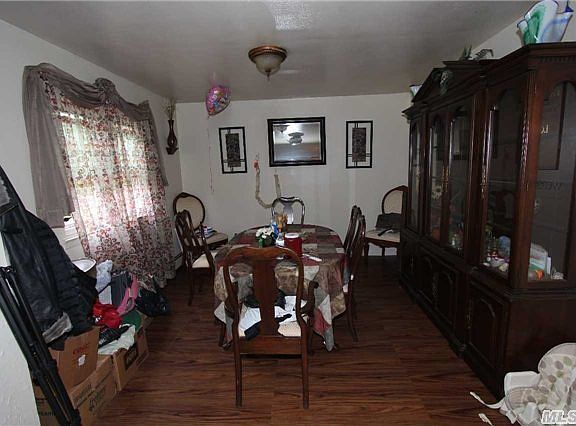 3rd image of 52 Brushwood Dr