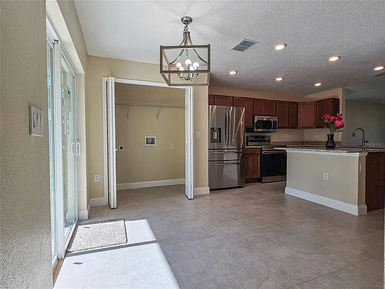 6921 Central Ave — Photo 12