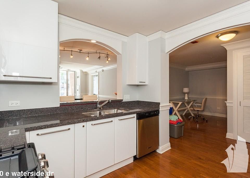 1st image of 420 E Waterside Dr #624