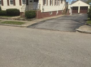 7 Locust Ave, Worcester, MA 01604