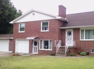 837 Glenwood Dr, Altoona, PA 16601