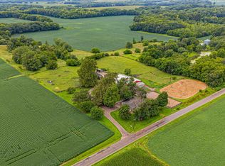 7789 N Wildlife Dr, Hopedale, IL 61747