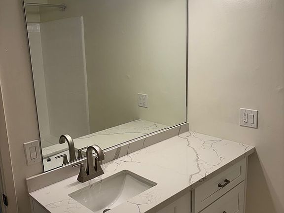 2nd image of 3748 Curtis St #3766-1/2