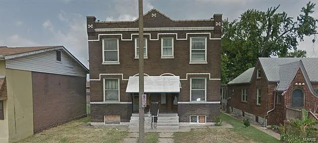 7921-7923 South Broadway photo 1