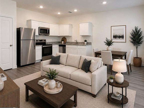 3rd image of 1100 Lucienne Blvd