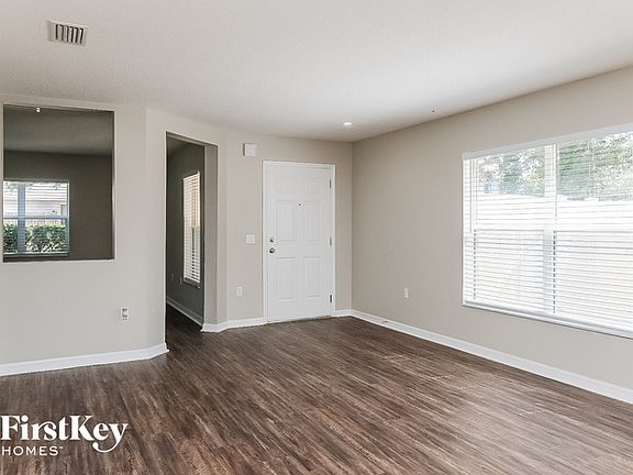 4th image of 10527 Boyette Creek Blvd