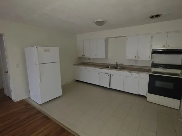 2218 Rosenberry Rd APT 4, Madison, WI 53711