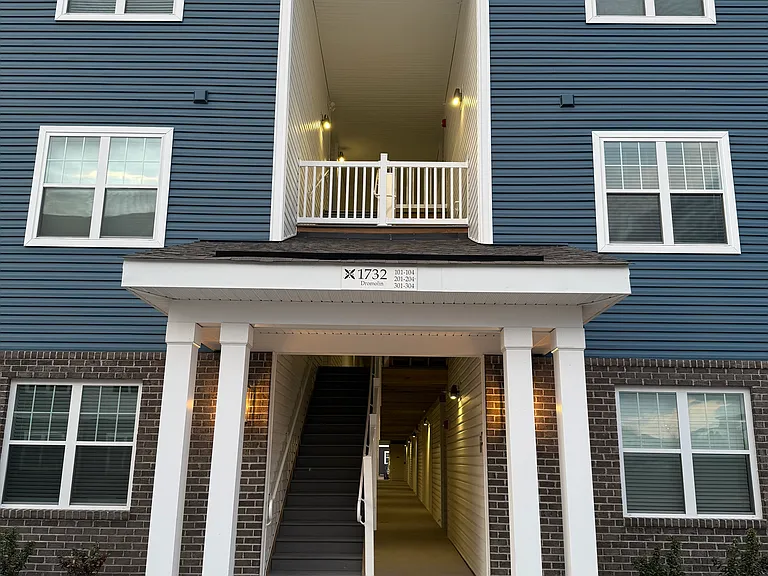 1732 Dromolin Dr #203 — Photo 4