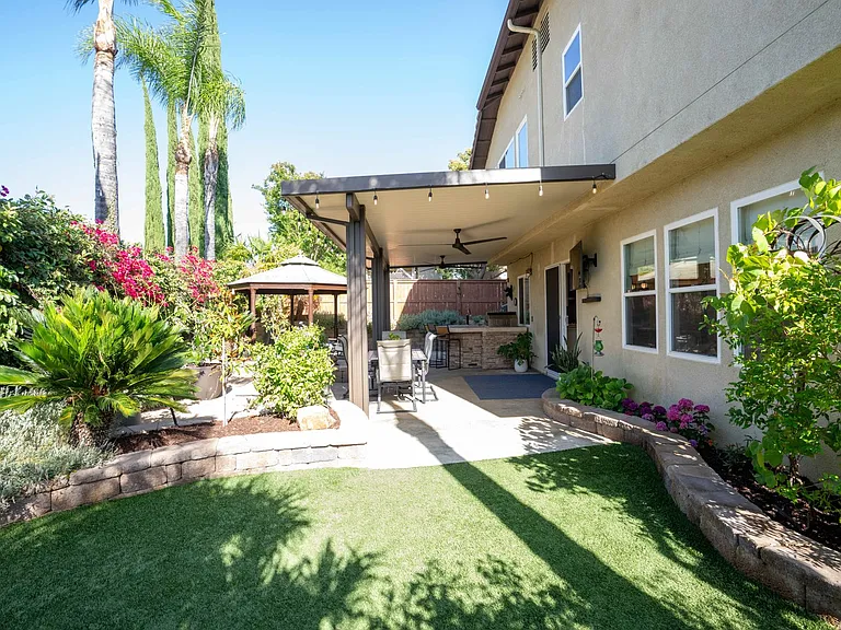 33896 Calafia St — Photo 35