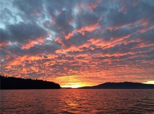 959 Chuckanut Ln, Bellingham, WA 98229