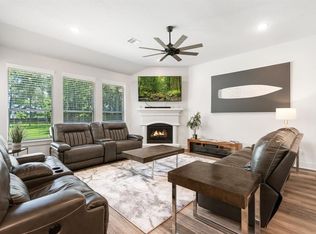 18913 Harbor Side Blvd, Montgomery, TX 77356