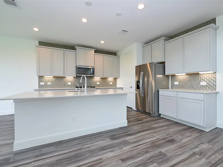 8402 Yellow Fin Ct — Photo 18