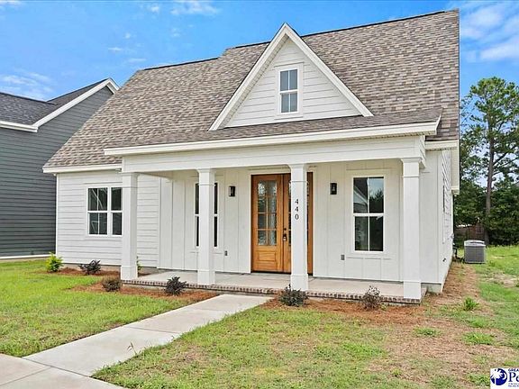 3rd image of 440 Gloria Ct