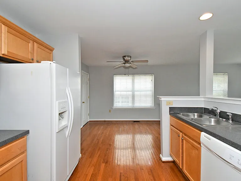 1028 Balley Dr — Photo 13