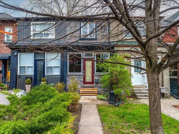 237A Leslie St, Toronto, ON M4M 3C8
