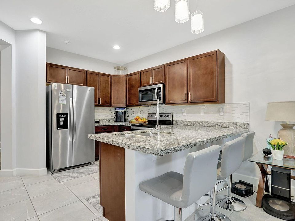 1st image of 4919 NW 48th Ter