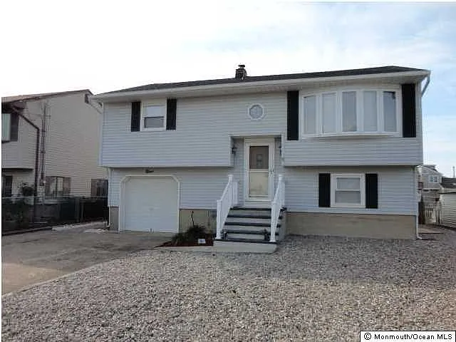 9 Barbados Ave photo 1