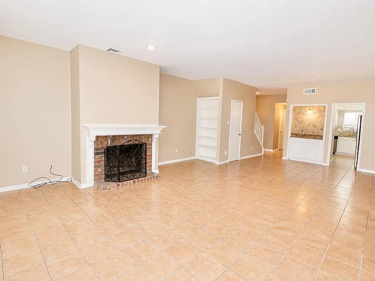 5916 Woodway Place Ct — Photo 4