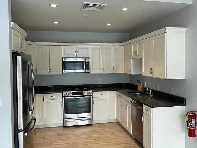 280 Ocean Ave #3C — Photo 10